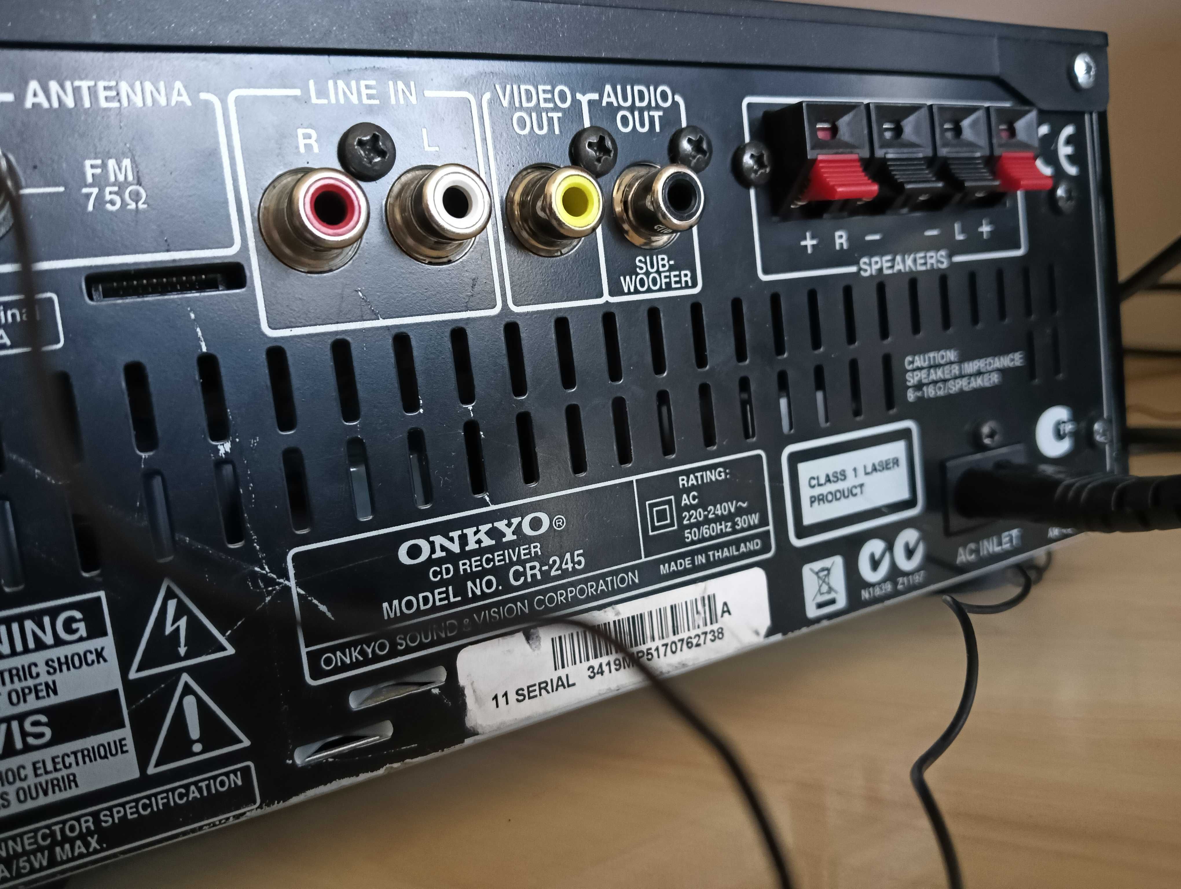 Wieża Onkyo CD receiver CR-245 CD Tuner iPod Dock MP3 USB Subwoofer