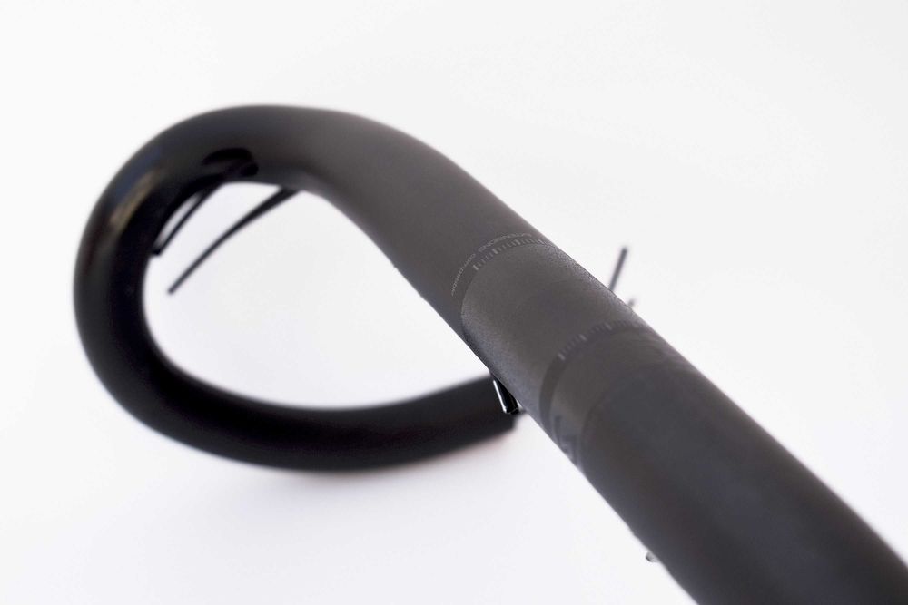 NOWA Kierownica karbonowa Trigon Carbon Racing Components 420mm 31.8mm