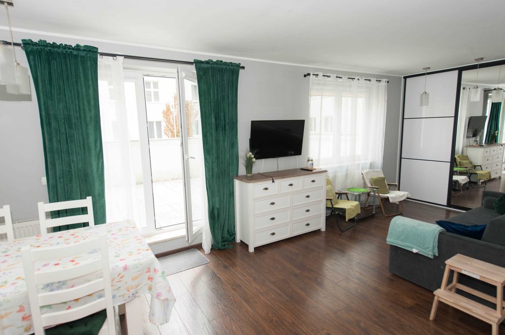 Świetna lokalizacja, Duża kawalerka z tarasem, Gdynia Św Wojciecha 10