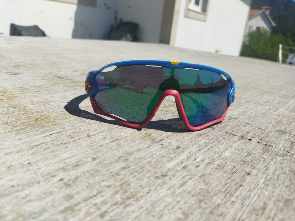 Oculos ciclimo oakley jawbreaker snapback edition ( superman edition)