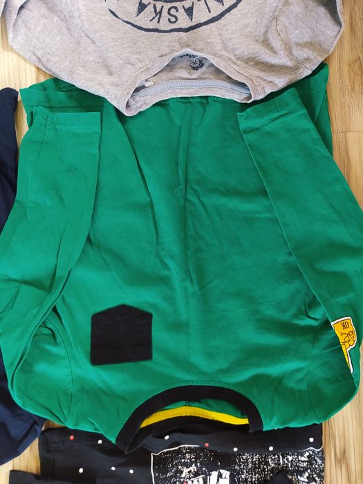 Zestaw 6 x koszulki 4 gratis t shirt 110-116