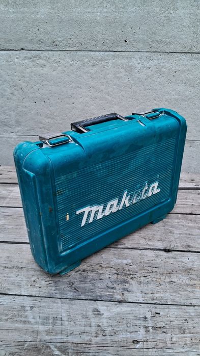 Шуроповерт Makita