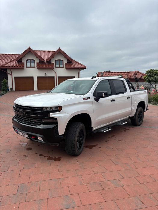 Sprzedam  SILVERADO  2021