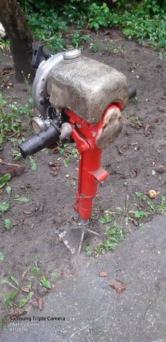 Młot spalinowy Wacker BHL 24