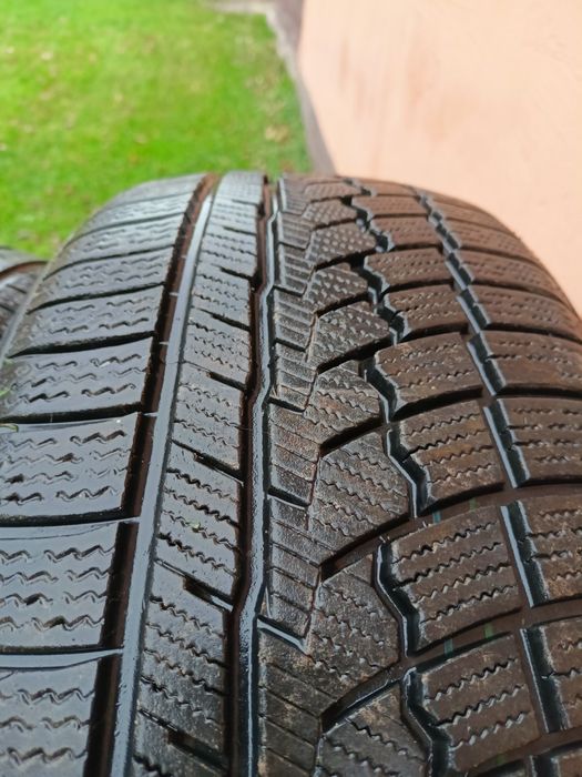 Opony zimowe 205/50/17