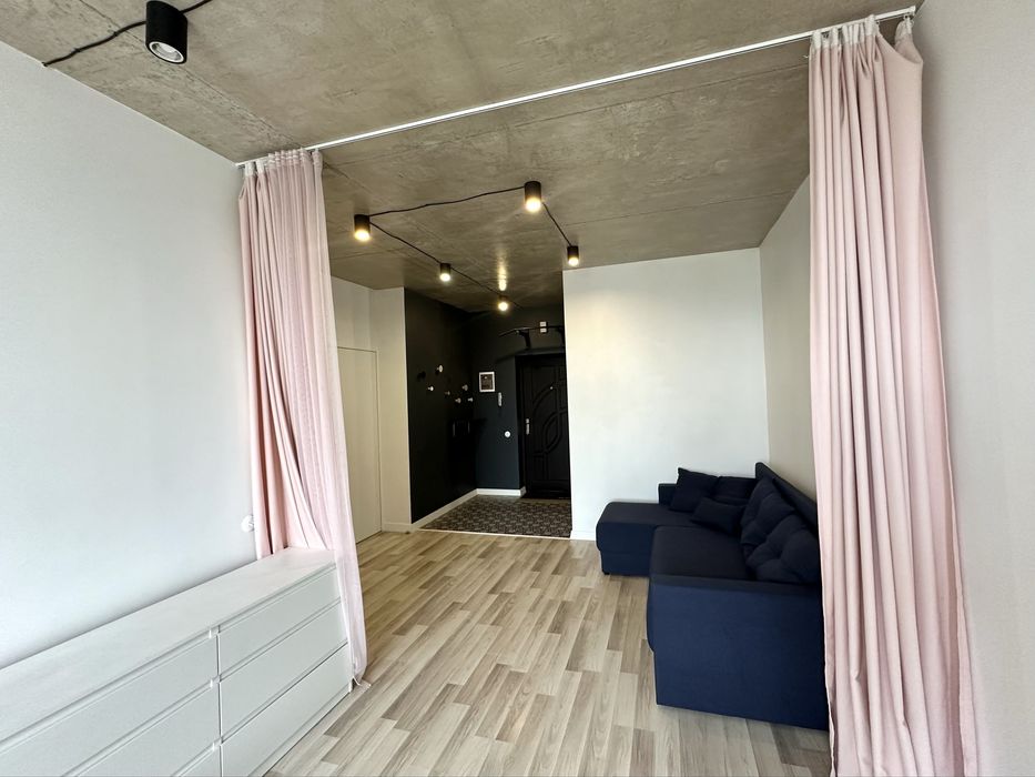 Продам квартиру на Біговій 17