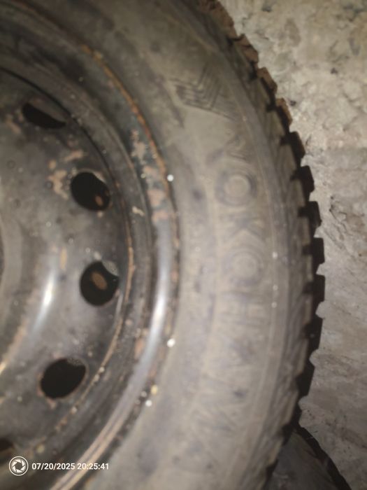 Зимова гума / шини Yokohama шипована