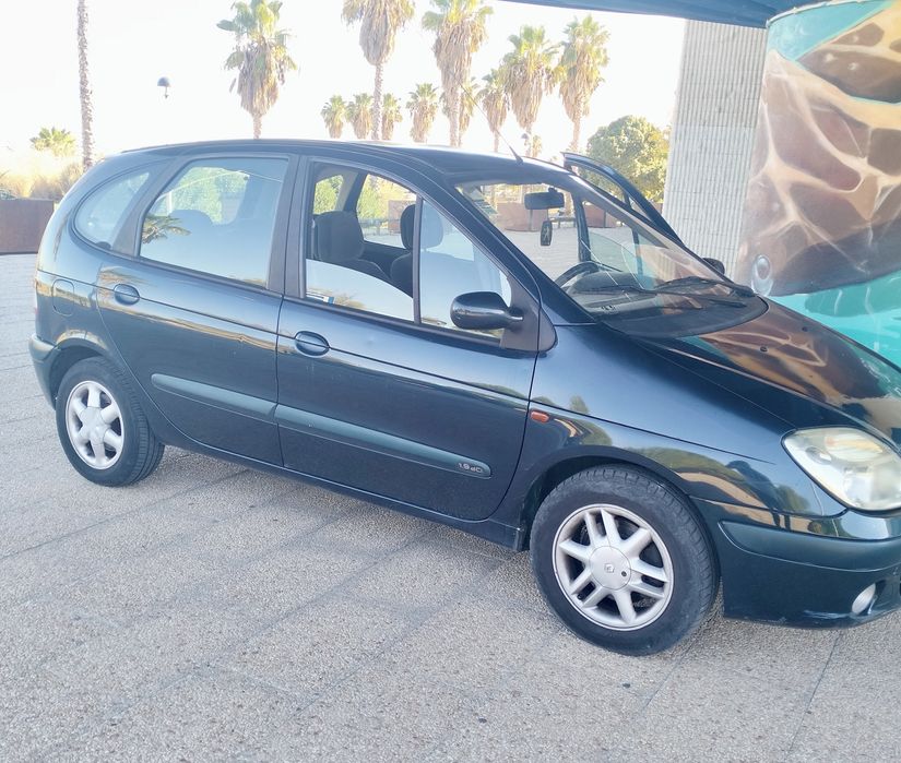 Renault Scenic 1.9 DCI