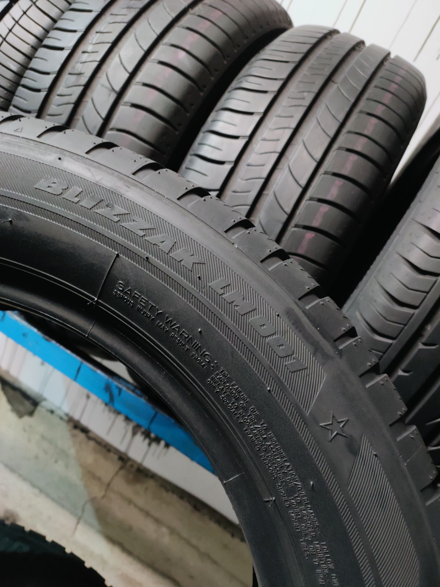 205/60R17 Bridgestone Blizzak LM001 z 2016r 7mm