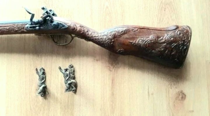 Pistola Mosquete Espingarda coleção decoração século XVIII