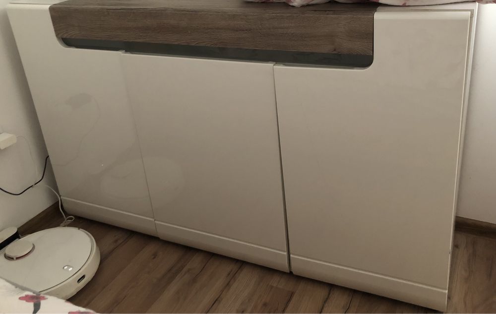 Komoda biała lakierowana