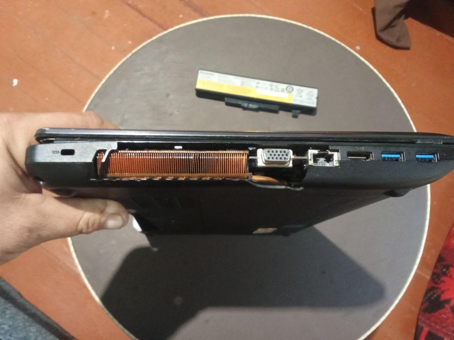 Leno Y580 intel I5