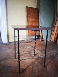 Stary stolik do odnowienia