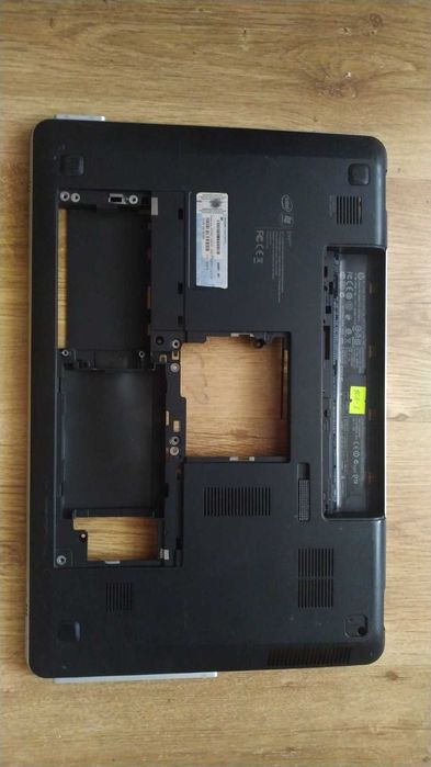 Поддон (нижняя крышка) HP Envy 17, 17-1195eo