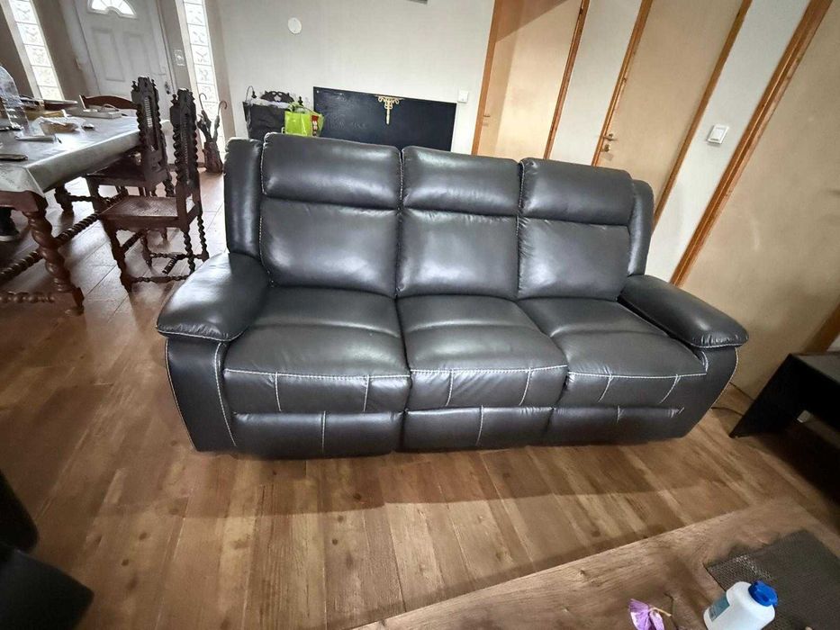 2 Poltronas e 1 sofá de 3 lugares elétrico