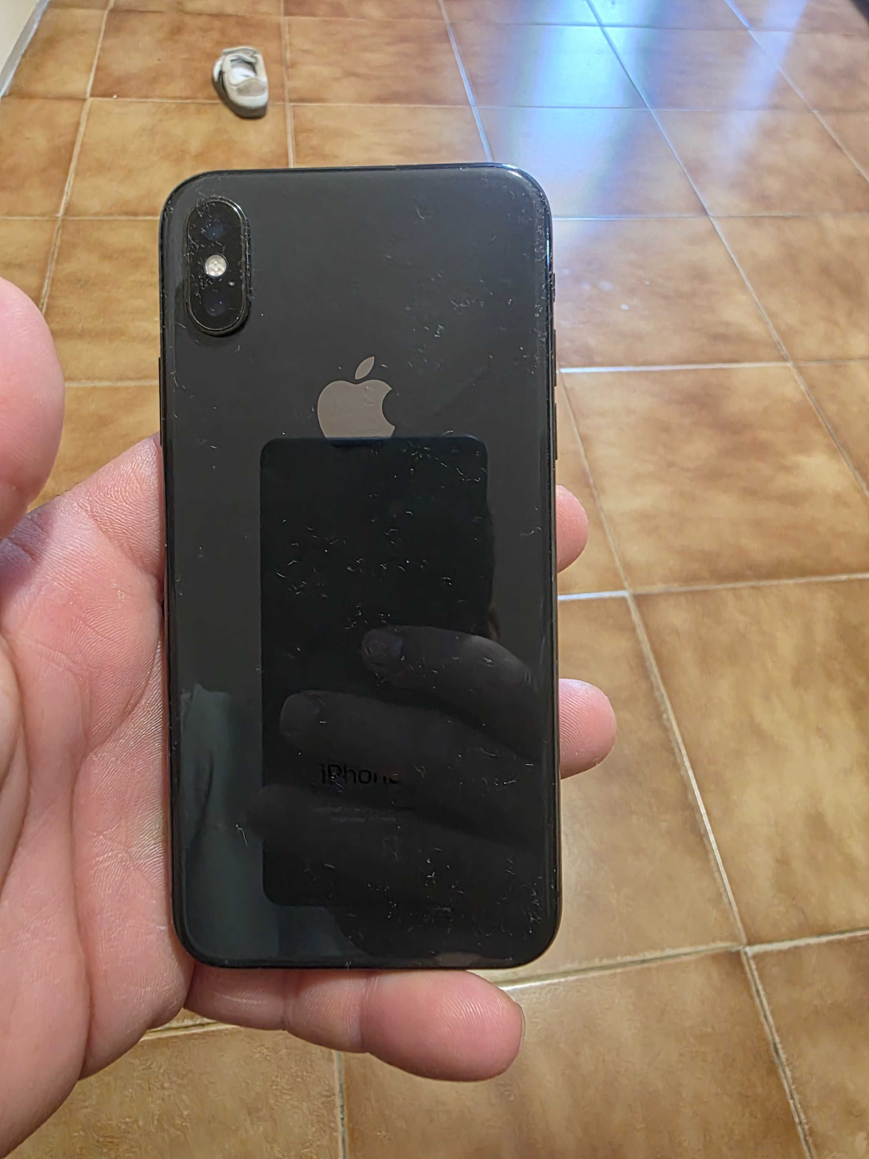 Iphone x tela vidro partido mais funciona
