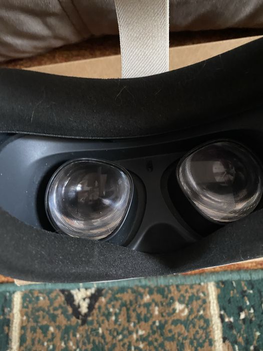 Продвм Oculus quest 2