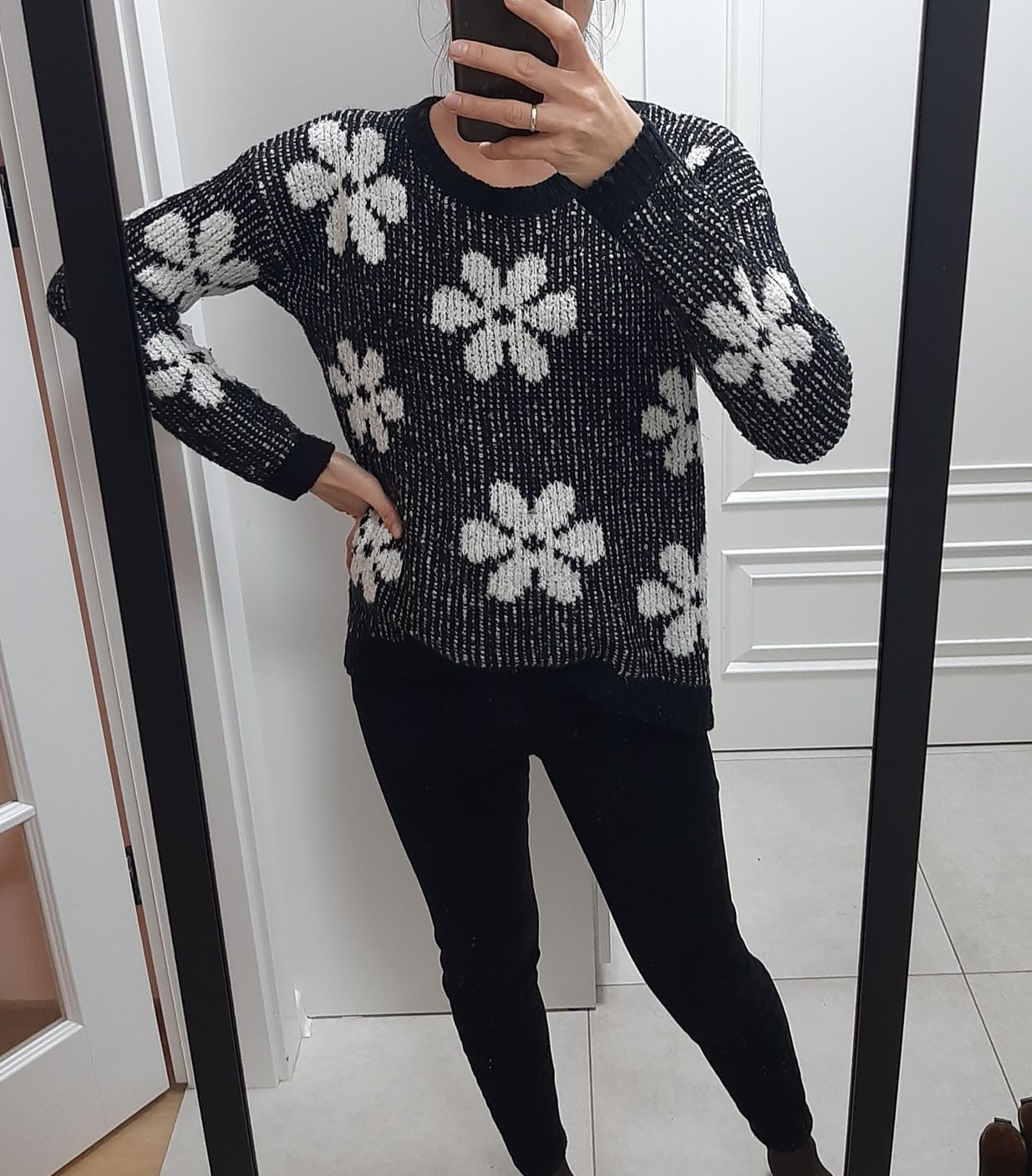 Sweter kwiaty new look 40