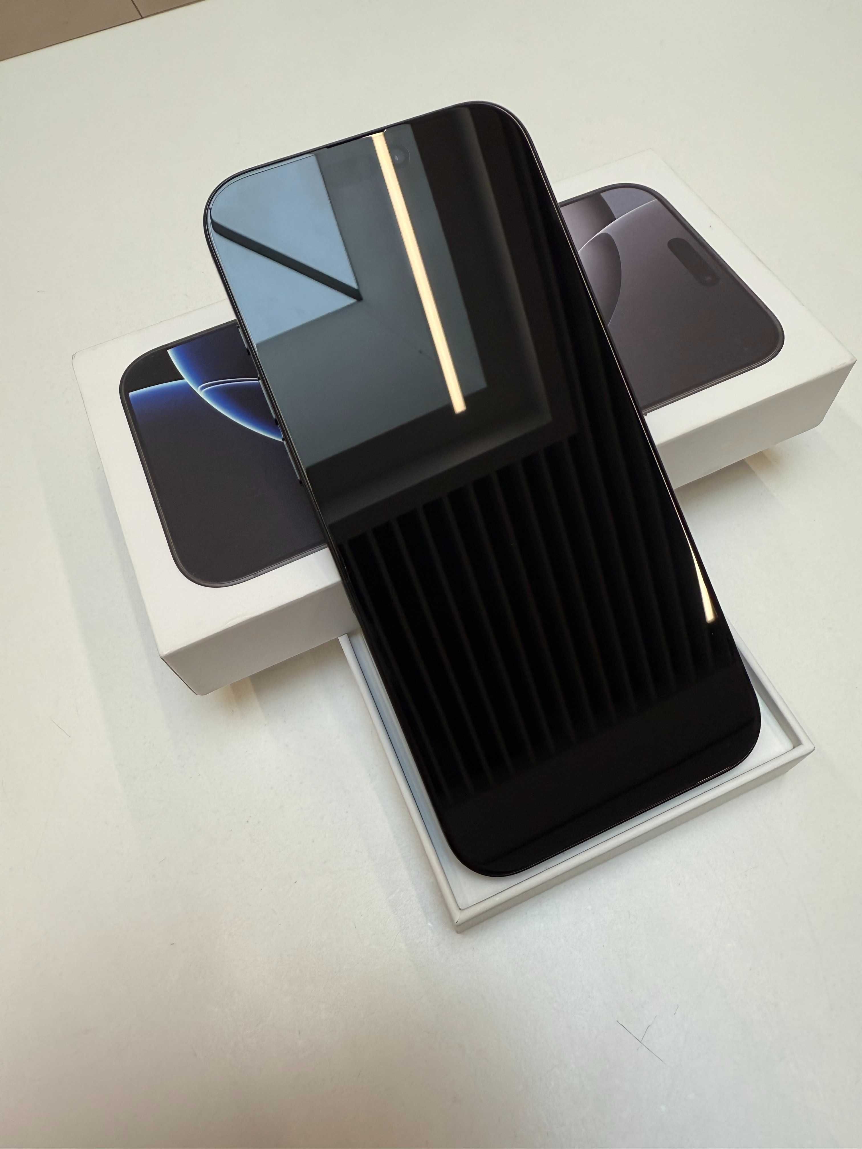 iPhone 16 Pro Max 256 GB Black Titanium – jak nowy!