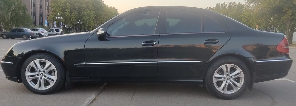Продам Mercedes w211 e270