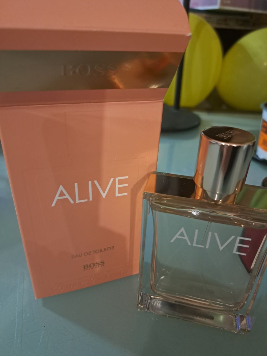 Sprzedam perfumy ALIVE