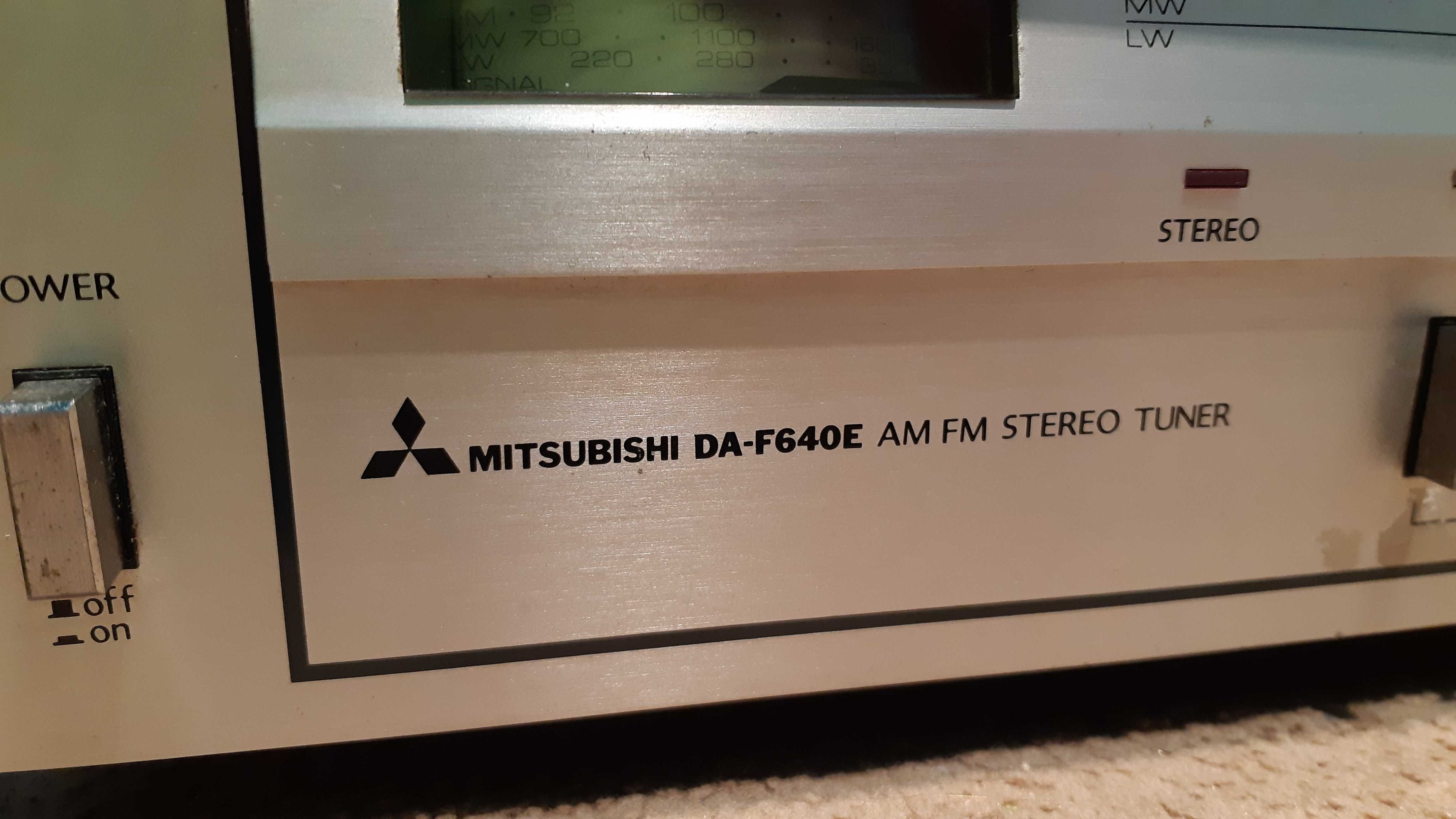 radio tuner Mitsubishi DA-F640E AM-FM