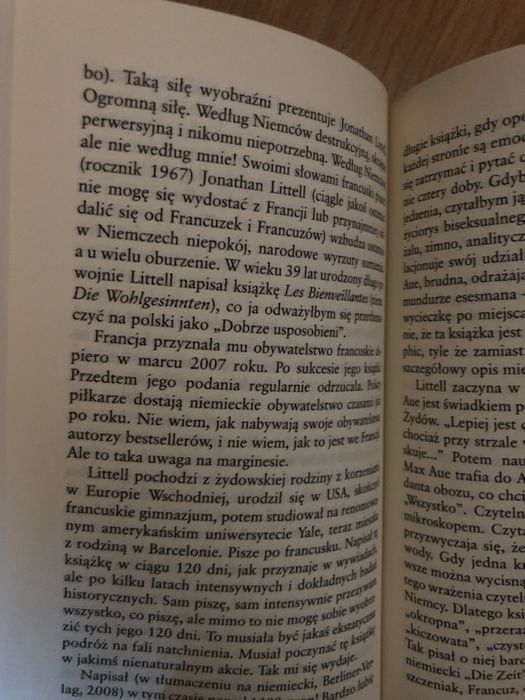 Między wierszami Małgorzata Domagalik, Janusz Wiśniewski