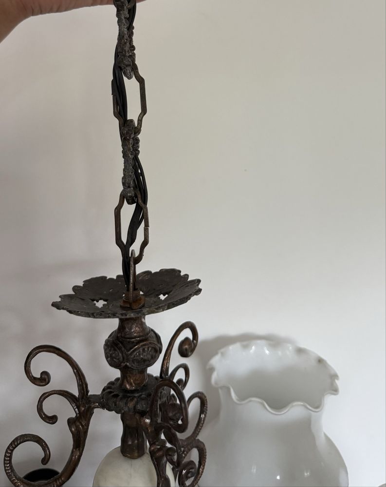 Lampa wisząca w starym stylu PRL