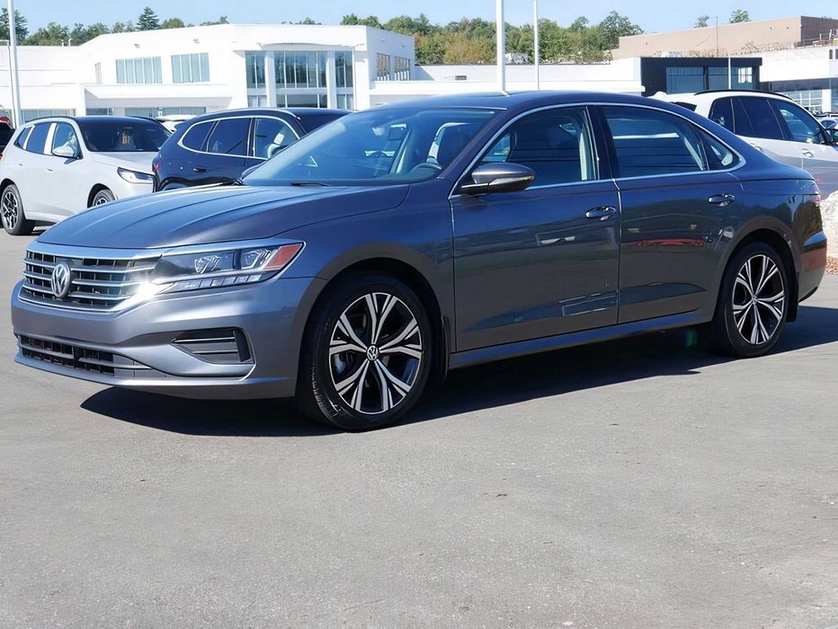 Volkswagen Passat      2021