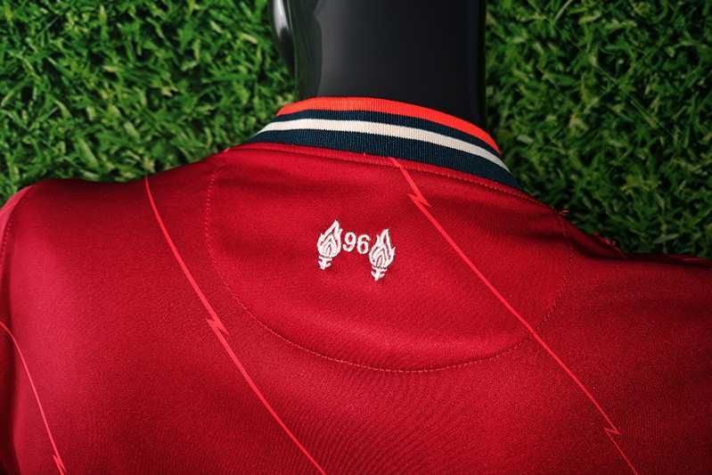 Liverpool F.C Nike Dri-Fit 20021/22 home rozmiar:M