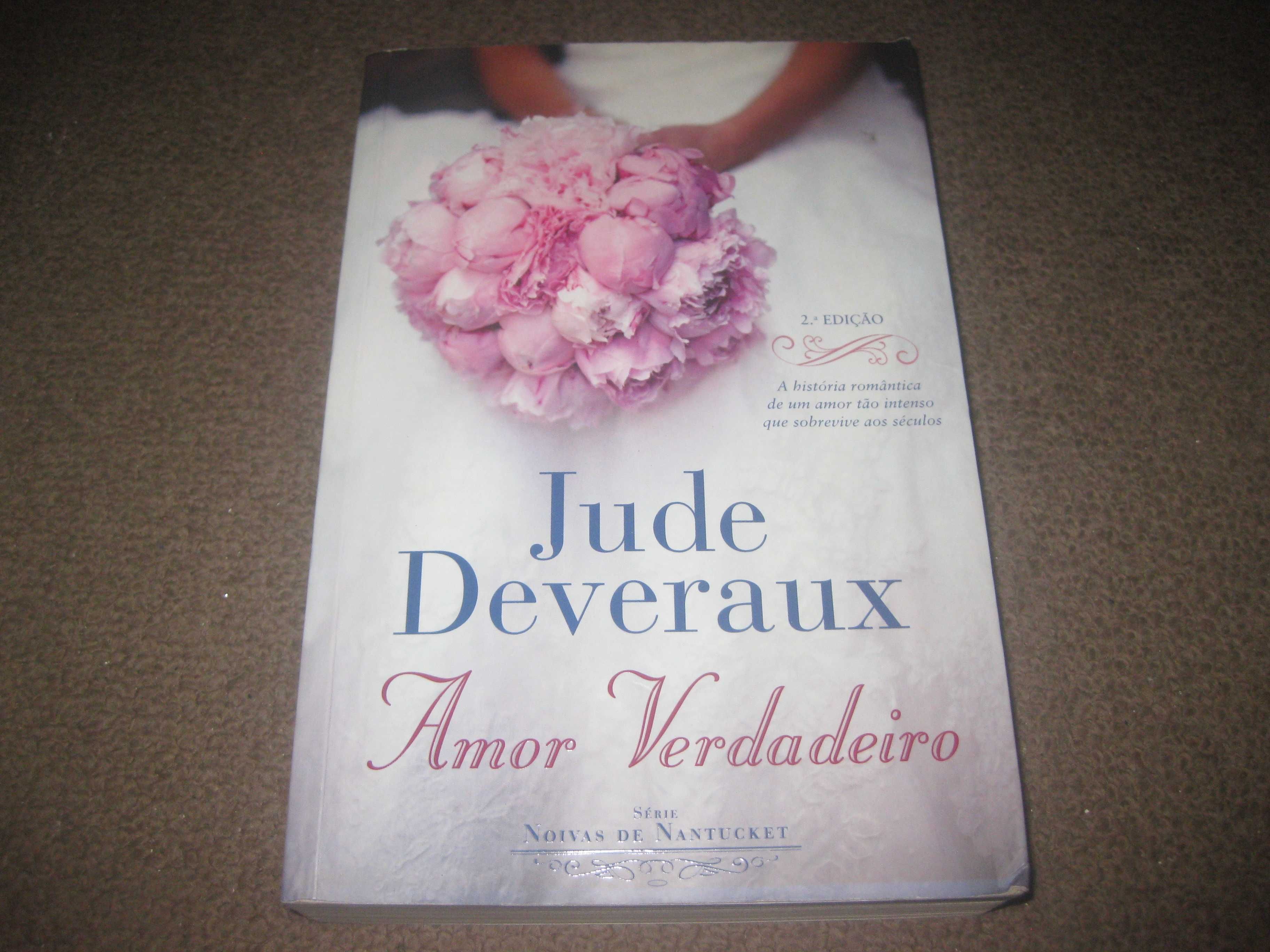 Livro "Amor Verdadeiro" de Jude Deveraux