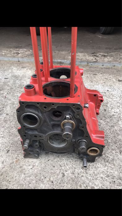 Мотор, коропка та інші запчастини на трактор Т -16, Т - 25.