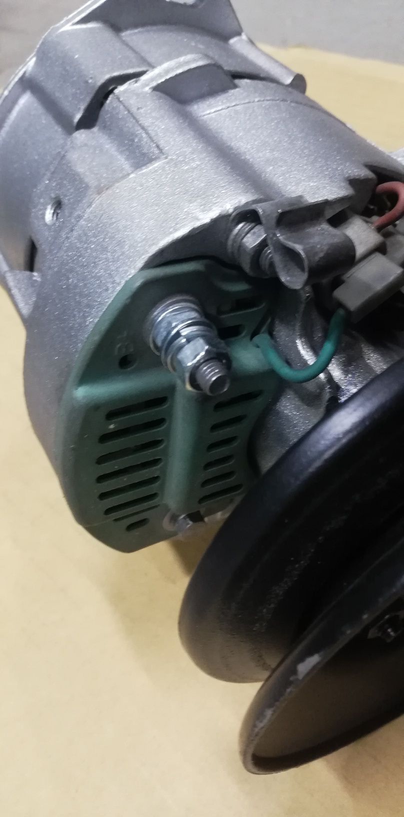 Fiat 126p alternator Magnetti Marelli oryginalny jak nowy