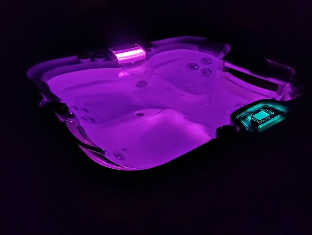 Jacuzzi ogrodowe Sundance Spas model CAPRI