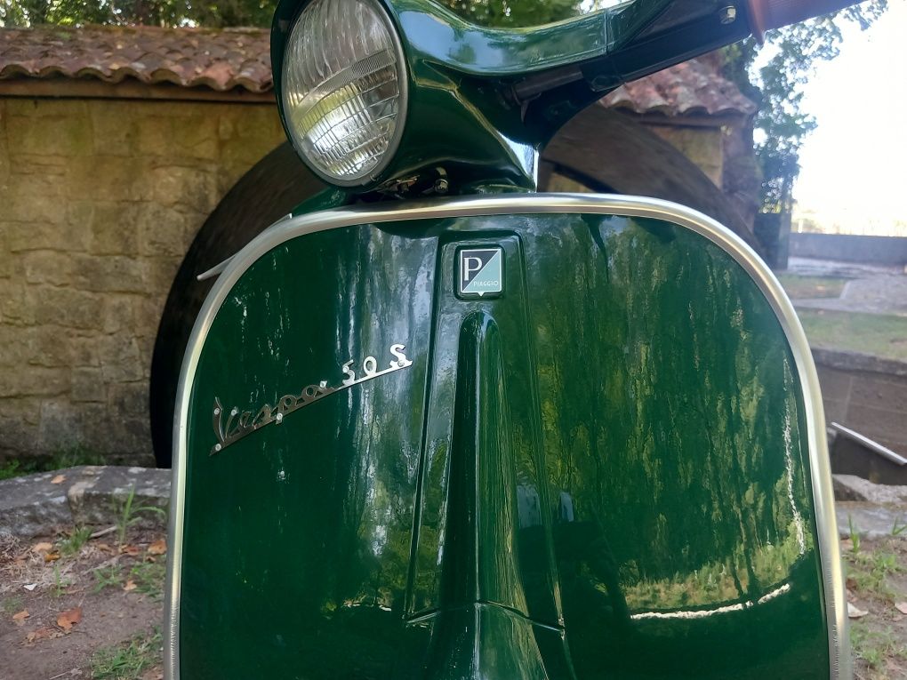 Vespa 50 s tampa pequena(encaixe vertical)