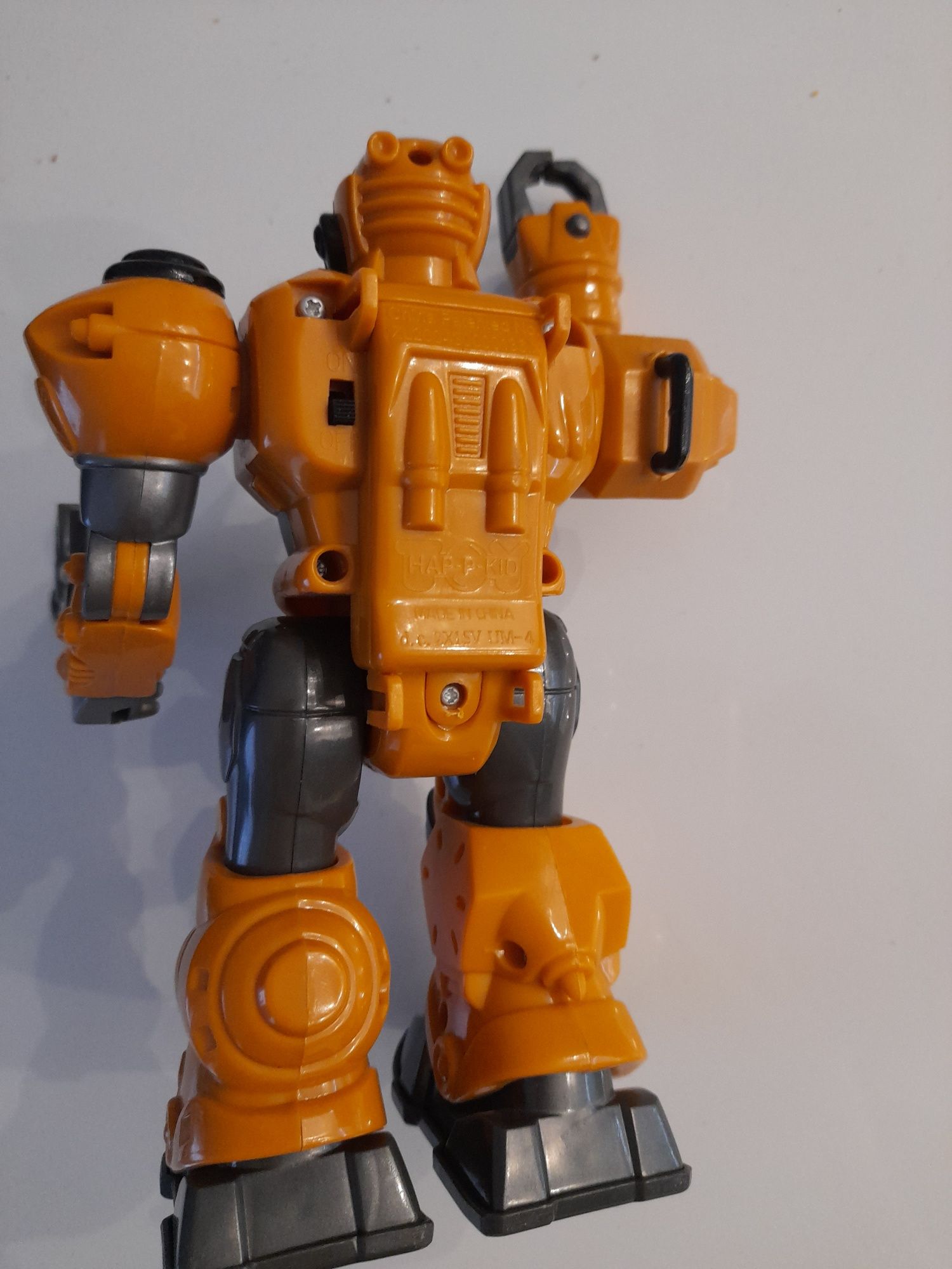 Robot interaktywny transformers