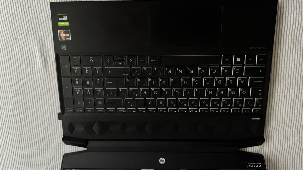 HP Pavilion Gaming 15-ec (Ryzen 7, GTX 1650, 16 GB RAM)