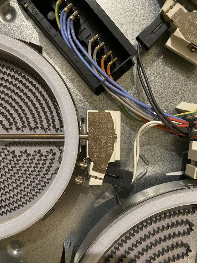 Варочная поверхность electrolux ehf16240xk
