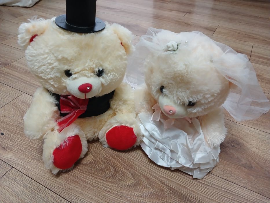 Декор на весілля, декр на весільну машину, весільні ведмеді, іграшки