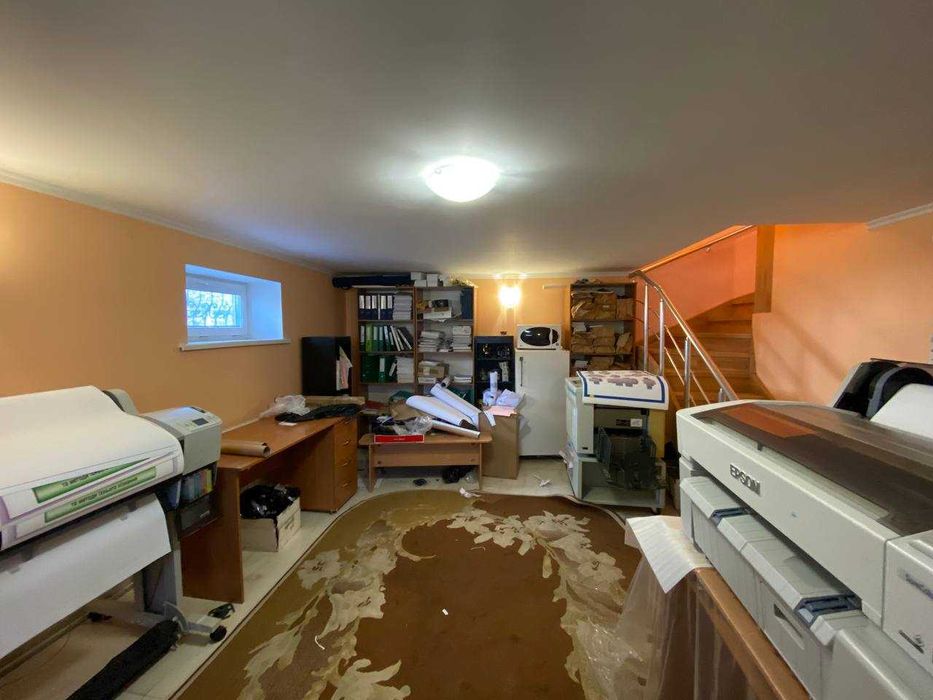 Продаж будинку під ваш бізнес. с.Немішаєве. Варшавська траса ID:700