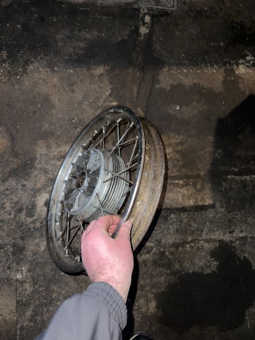 Ява диск 16r старушка гарний диск