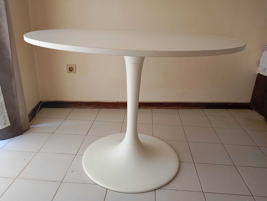 Vendo mesa  branca
