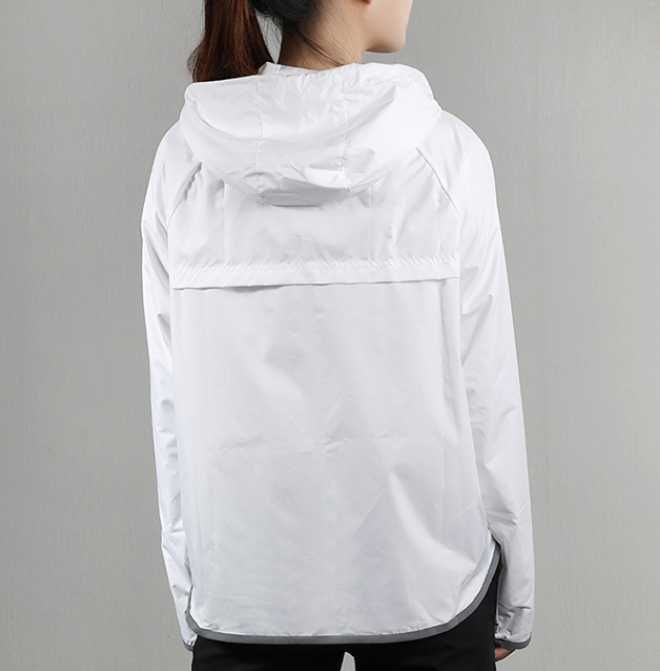 Вітрівка Nike Sportswear Windrunner Zipper Hooded Jacket BV3940-010