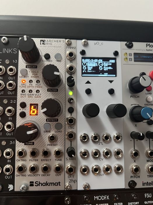 2HP Freez freeze moduł eurorack
