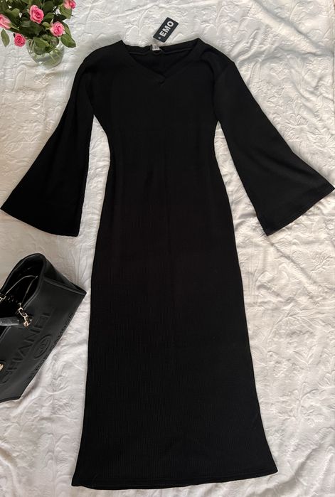 Czarna sukienka maxi EMO dzianinowa L /XL