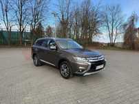 Mitsubishi Outlander 7 osobowy Hak Serwis Nawigacja Skóra LED 88000 km I właściciel