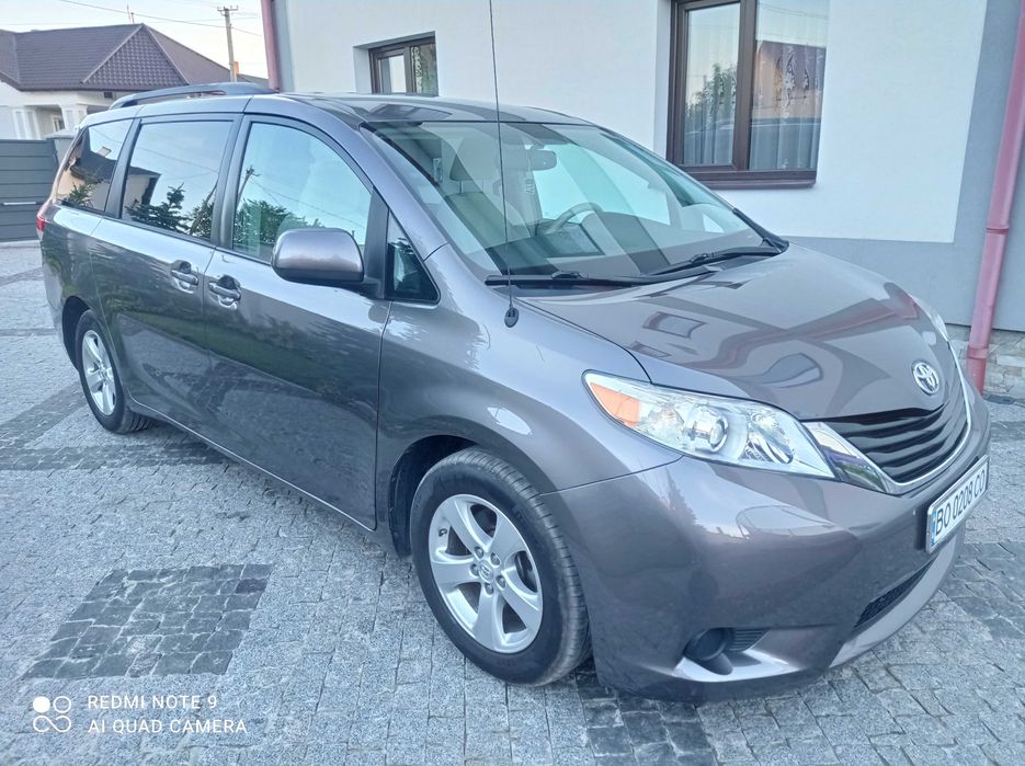 Toyota Sienna 2013 рік, терміново!!!