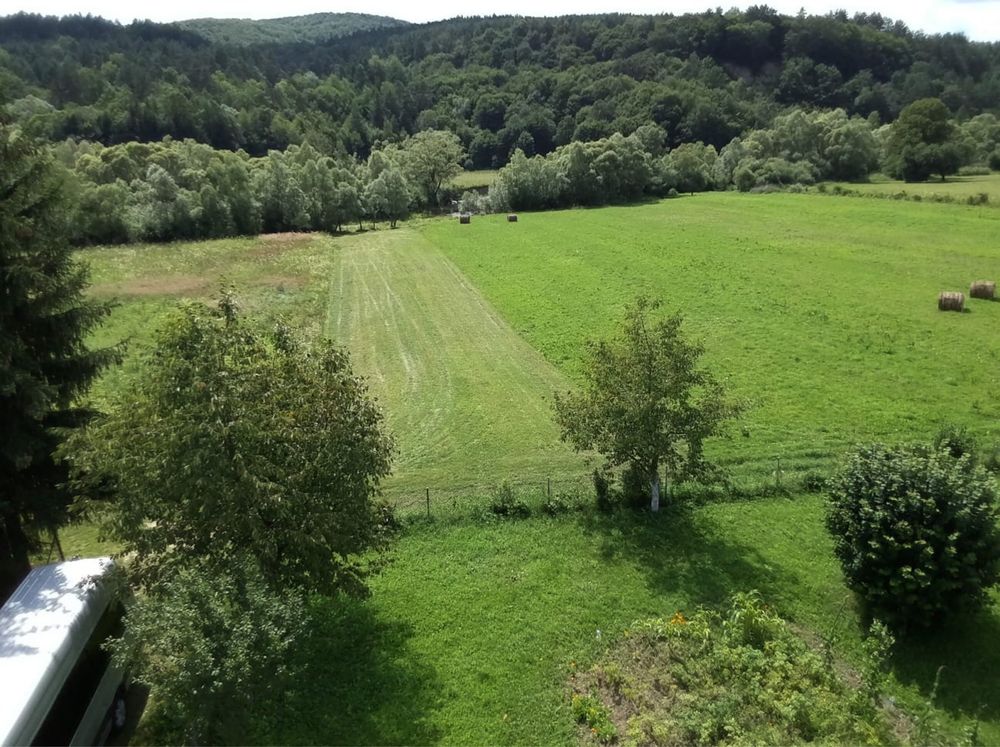 Działka  10ar bieszczady, Blisko Arlamow, rzeka wiar  .