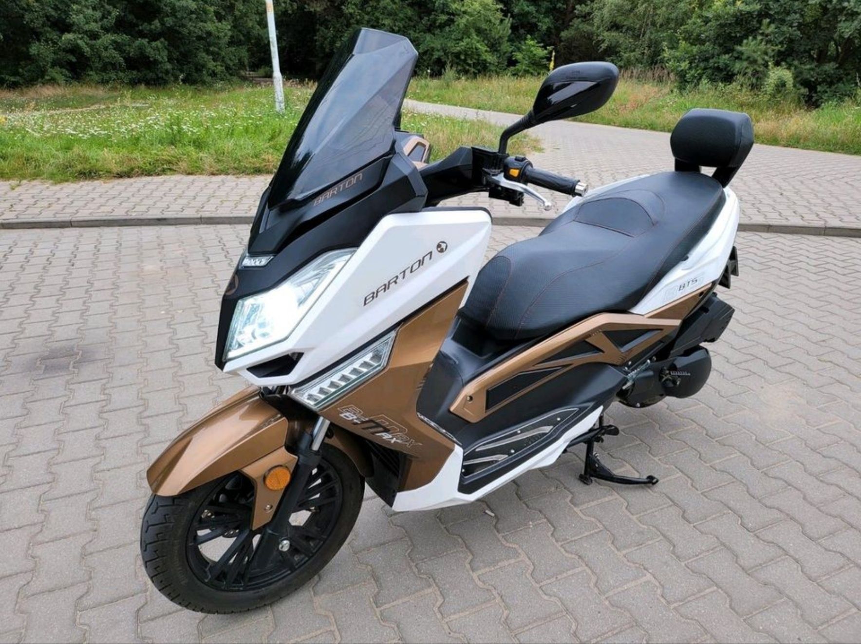 Skuter XXL - Barton B-Max 125 - prawo jazdy kategorii B