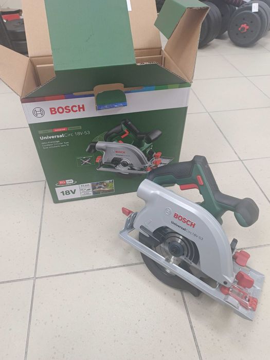 Pilarka Bosch UniversalCirc 18V-53 BODY